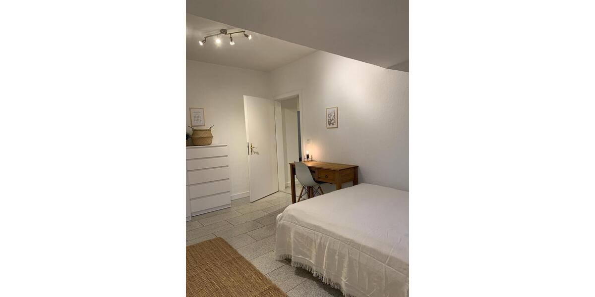 Etagenwohnung Düsseldorf Oberbilk - 4 Zimmer, 83 m&sup2;, 409.000&euro; | Angebot:25813283