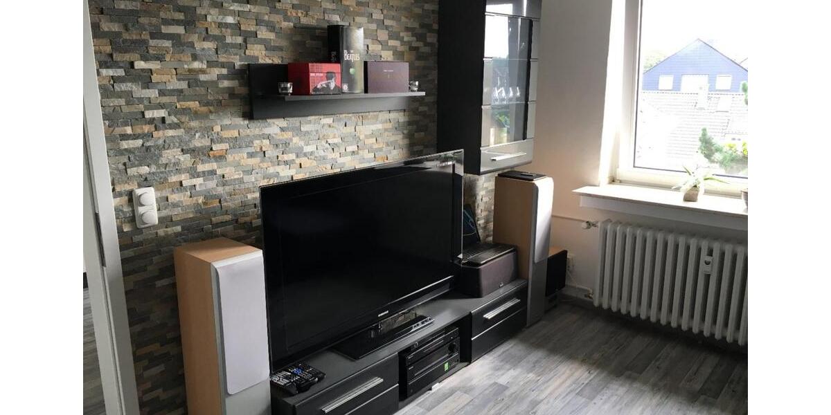 Dachgeschoßwohnung Duisburg Hochheide - 3 Zimmer, 80 m&sup2;, 716&euro; | Angebot:25948952