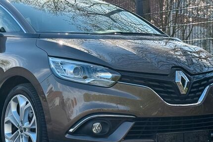 Renault Grand Scenic 110.455 km 11.888 &euro; Mönchengladbach 41068