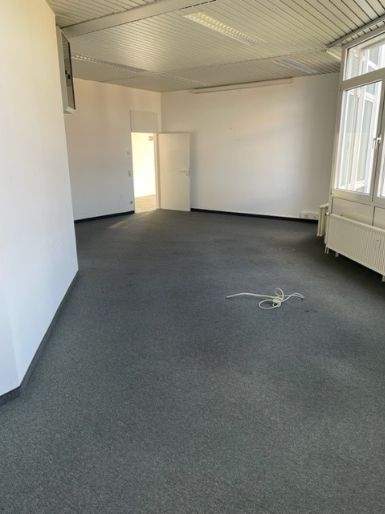 Gewerbeobjekt Krefeld Kempener Feld/Baakeshof - 2.200&euro; | Angebot:25740997