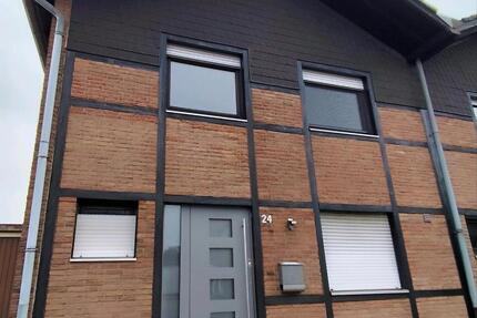 Haus Meerbusch - 4 Zimmer, 130 m&sup2;, 1.850&euro; | Angebot:25482024