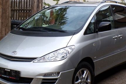 Toyota Previa 218.000 km 5.840 &euro; Düsseldorf 40468