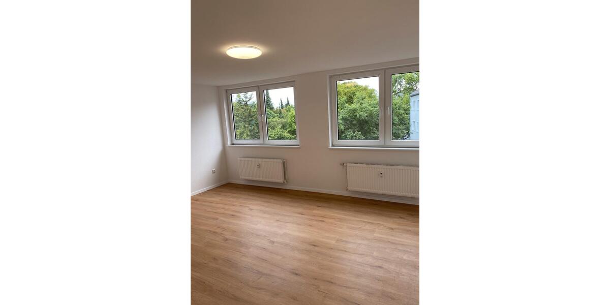 Dachgeschoßwohnung Duisburg Angerhausen - 2.5 Zimmer, 58 m&sup2;, 410&euro; | Angebot:26619998