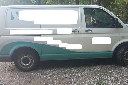 VW T5 Transporter 144.000 km 2.850 &euro; Düsseldorf 40591