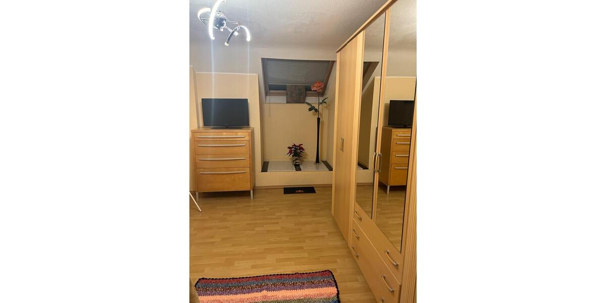 Dachgeschoßwohnung Neuss Augustinusviertel - 1 Zimmer, 45 m&sup2;, 750&euro; | Angebot:25079998