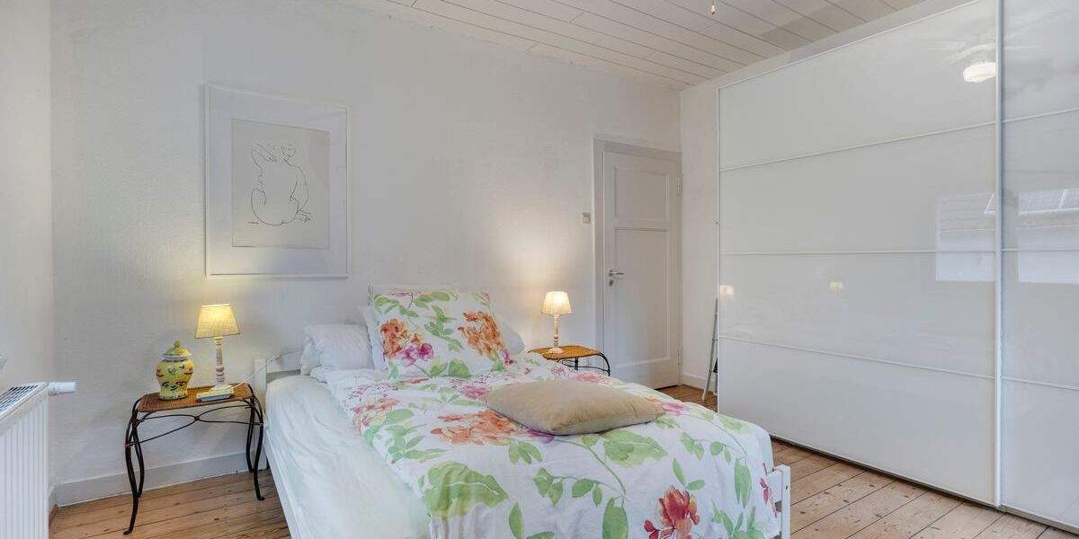 Doppelhaushälfte Düsseldorf Wittlaer - 2 Zimmer, 89 m&sup2;, 439.000&euro; | Angebot:25687695