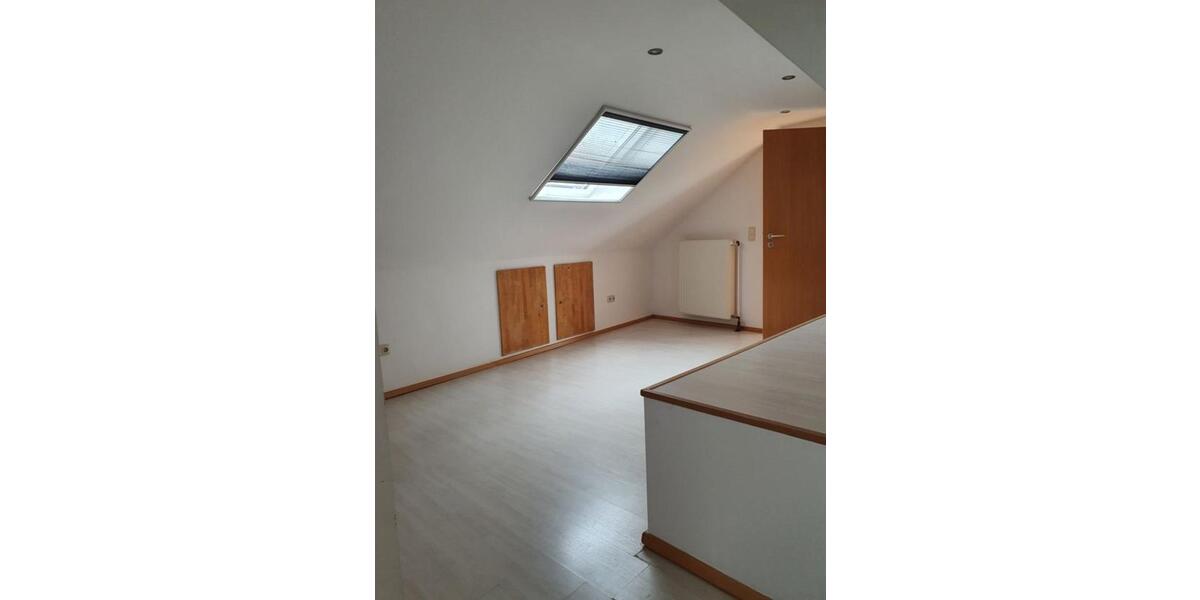 Maisonettenwohnung Mönchengladbach West - 3.5 Zimmer, 110 m&sup2;, 990&euro; | Angebot:25960319