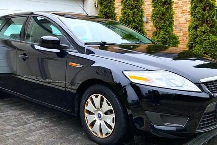 Ford Mondeo 273.000 km 2.490 &euro; Moers 47441