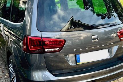 Seat Alhambra 78.000 km 27.300 &euro; Düsseldorf 40591