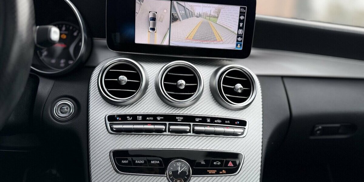 Mercedes-Benz C 220 Designo / AMG / LED / 360° Cam / Allrad 220.000 km 20.990 &euro; Mönchengladbach 41066