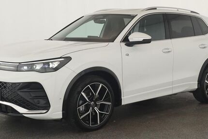 VW Tiguan 9.700 km 43.084 &euro; Düsseldorf 40233