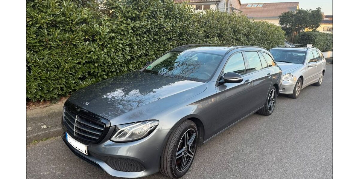 Mercedes-Benz E 200 136.000 km 17.999 &euro; Ratingen 40883