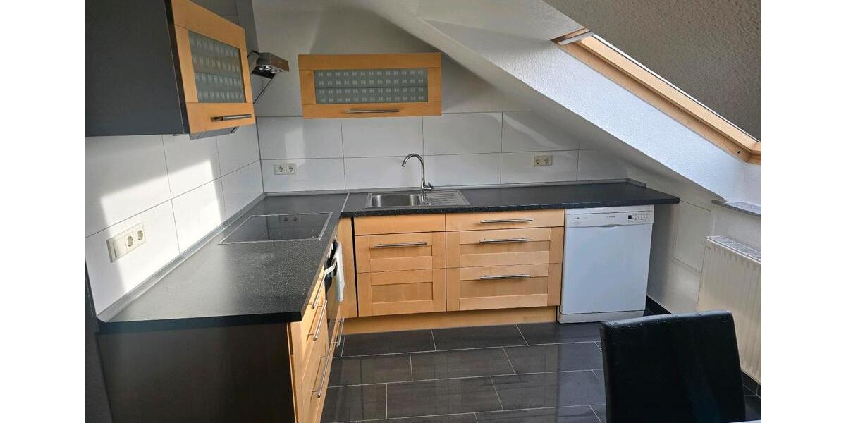 Dachgeschoßwohnung Krefeld Bockum - 1 Zimmer, 36 m&sup2;, 520&euro; | Angebot:25943417