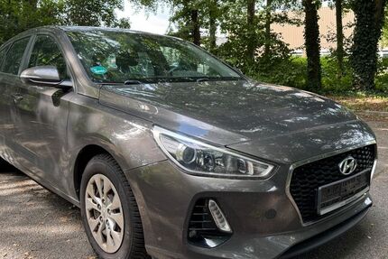 Hyundai i30 139.490 km 7.900 &euro; Mönchengladbach 41068