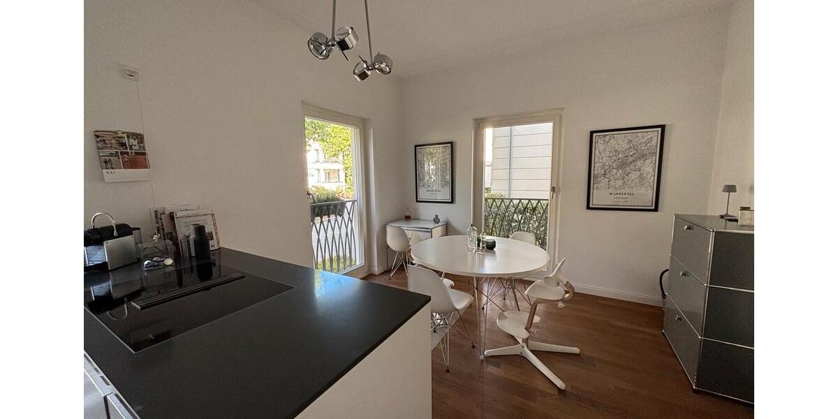 Etagenwohnung Düsseldorf Heerdt - 5 Zimmer, 198 m&sup2;, 1.500.000&euro; | Angebot:27109945