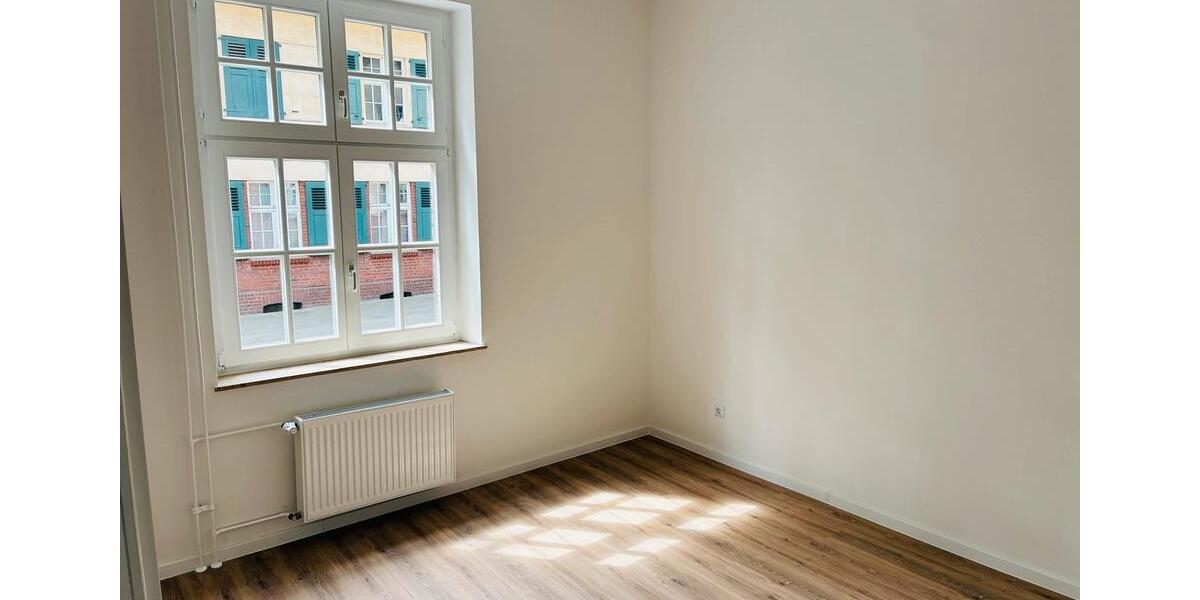 Erdgeschoßwohnung Duisburg Huckingen - 4 Zimmer, 80 m&sup2;, 195.000&euro; | Angebot:26536440
