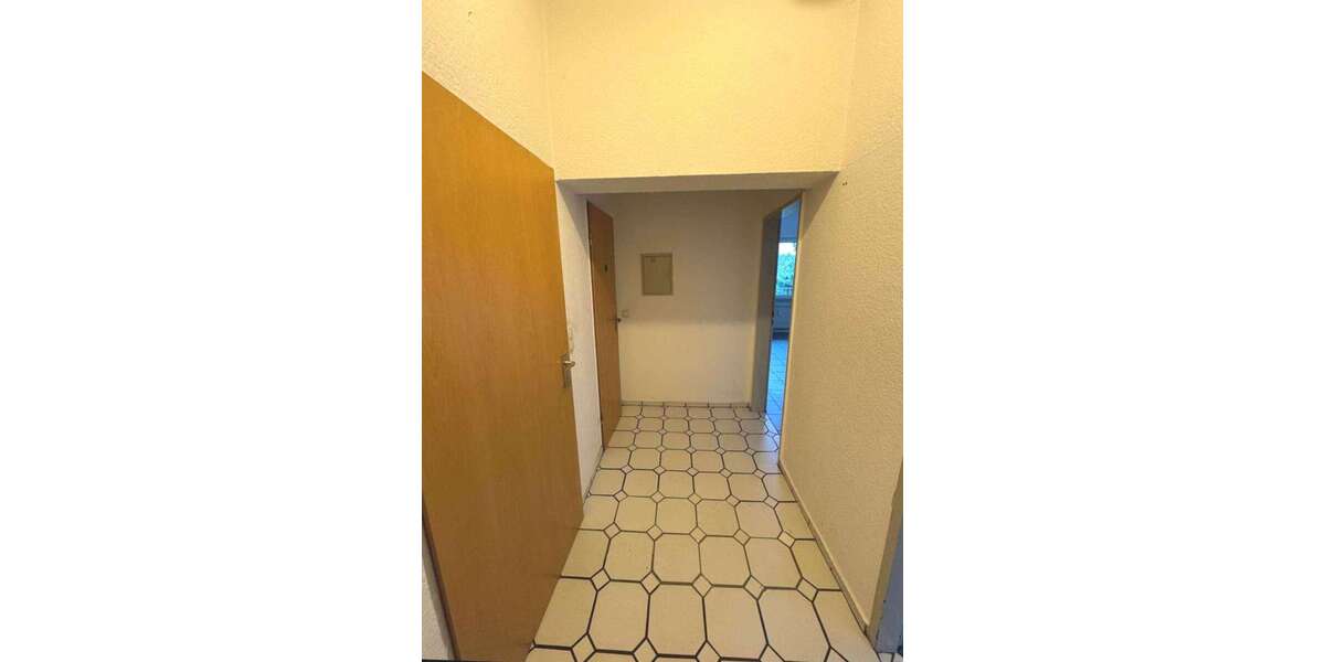 Etagenwohnung Duisburg Untermeiderich - 2 Zimmer, 56 m&sup2;, 350&euro; | Angebot:25830499
