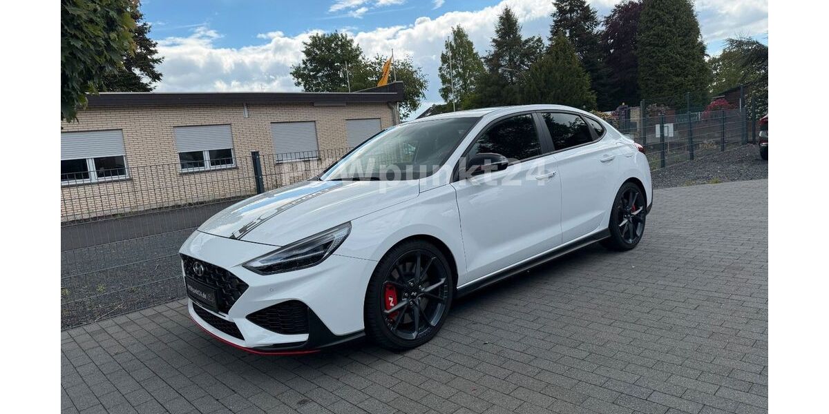Hyundai i30 18.992 km 32.490 &euro; Wegberg 41844