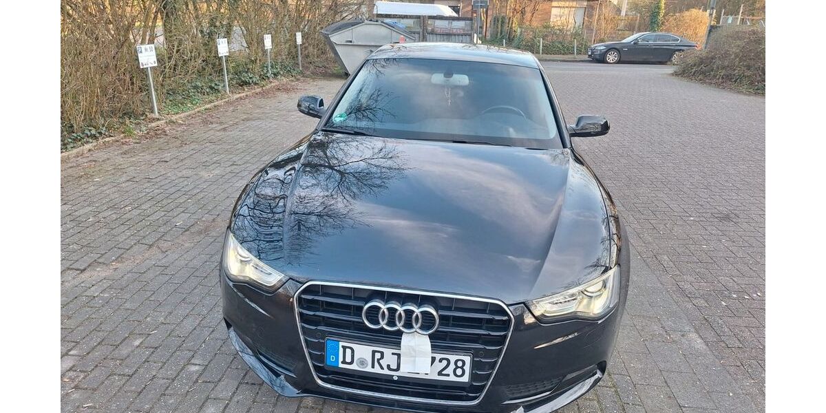 Audi A5 142.000 km 11.400 &euro; Düsseldorf 40229
