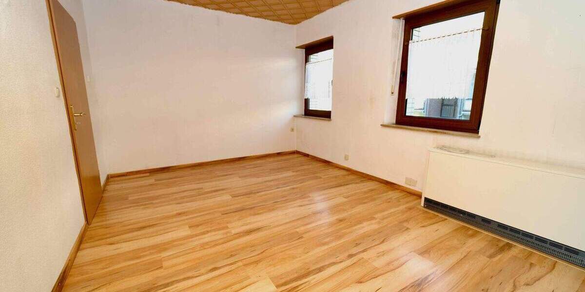 Reihenmittelhaus Viersen Dülken - 7 Zimmer, 205 m&sup2;, 249.000&euro; | Angebot:25744121