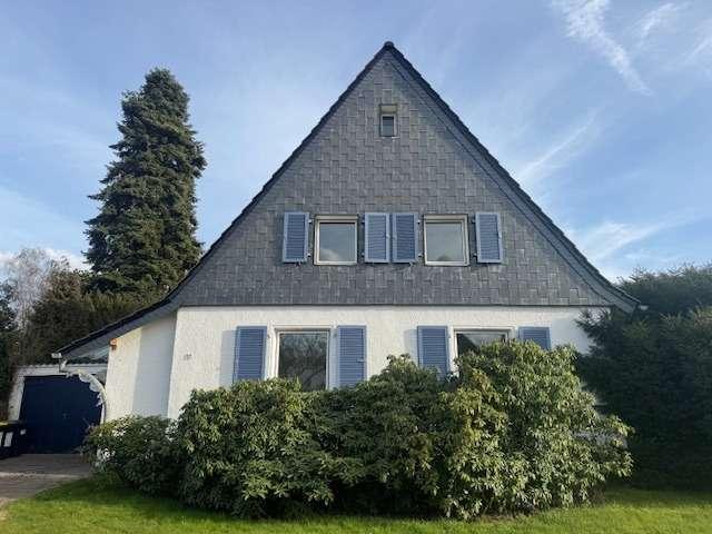 Einfamilienhaus Duisburg Huckingen - 8 Zimmer, 180 m&sup2;, 2.850&euro; | Angebot:26461517