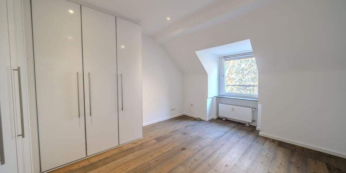 Etagenwohnung Düsseldorf Düsseltal - 6 Zimmer, 166 m&sup2;, 1.088.000&euro; | Angebot:25732734