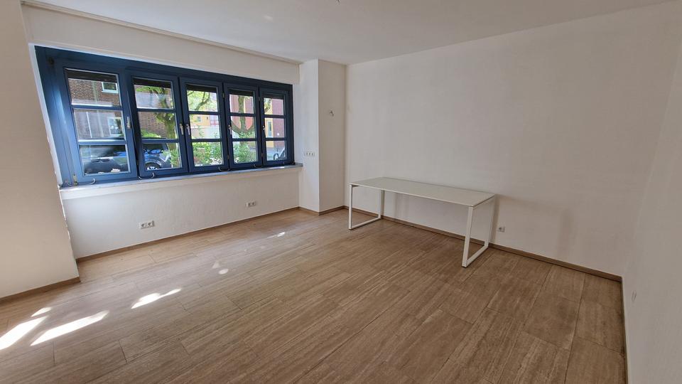 Erdgeschoßwohnung Duisburg Rheinhausen - 4 Zimmer, 149 m&sup2;, 1.600&euro; | Angebot:26531409