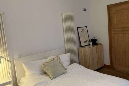 Zimmer Krefeld Krefeld-Mitte - 1 Zimmer, 700&euro; | Angebot:27603774