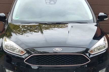 Ford Focus 149.902 km 4.899 &euro; Duisburg 47138