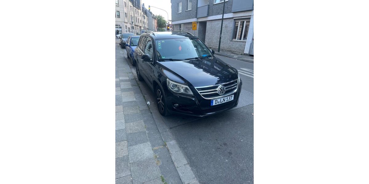 VW Tiguan 252.721 km 5.500 &euro; Düsseldorf 40233