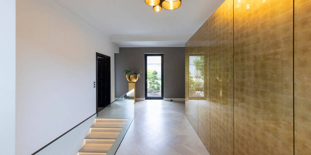 Bungalow Neuss Stadionviertel - 8 Zimmer, 242 m&sup2;, 2.400.000&euro; | Angebot:26585137