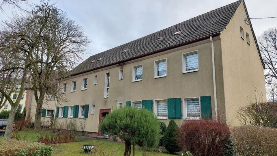 Dachgeschoßwohnung Duisburg Hochheide - 2.5 Zimmer, 49 m&sup2;, 452&euro; | Angebot:26627518