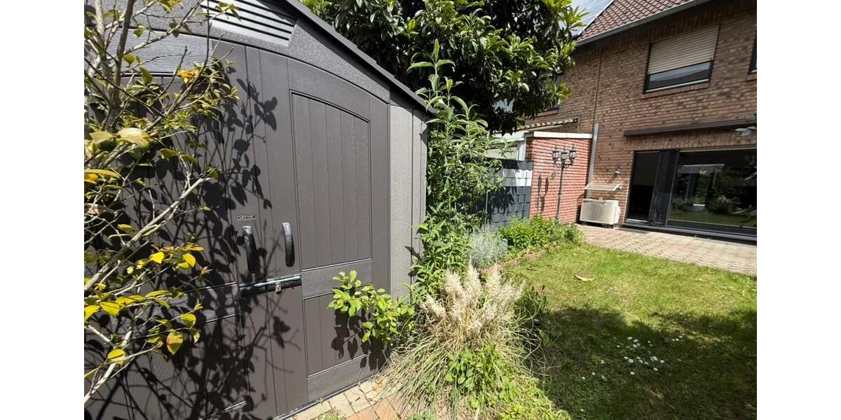 Reihenhaus Duisburg Hochheide - 5.5 Zimmer, 130 m&sup2;, 1.890&euro; | Angebot:26665105