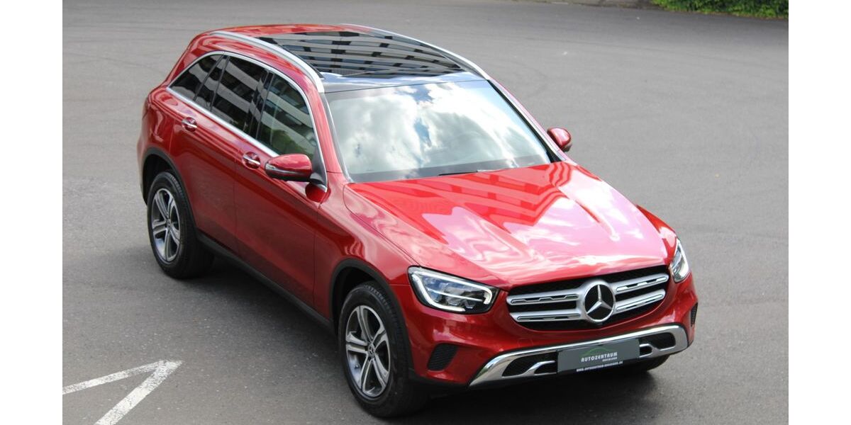 Mercedes-Benz GLC 300 34.297 km 32.950 &euro; Düsseldorf 40233